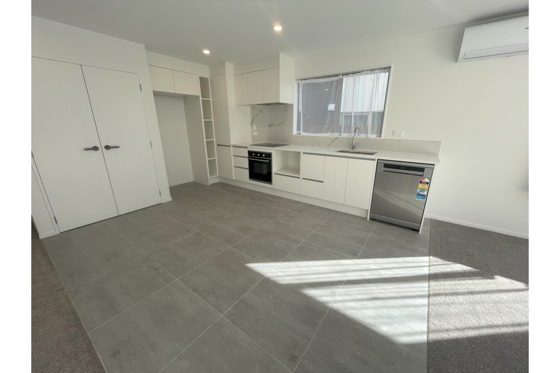 Ilikethat - 3 of 4 - Brand new! | 4 Bedroom 2 Bathroom  - Manukau City, Auckland 
