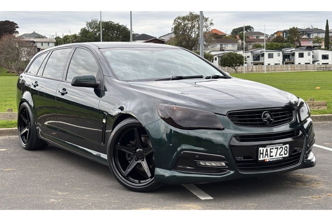 Ilikethat - Holden, Commodore VF SV6 WAGON BLACKED OUT, 2013  - Auckland City, Auckland 