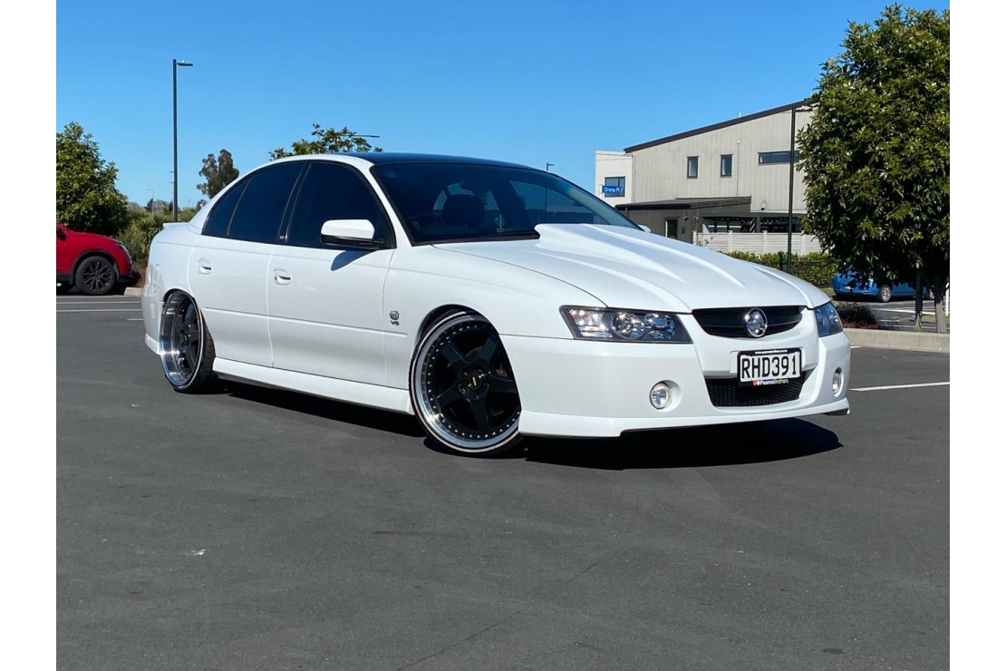 Ilikethat - Holden, Commodore V8 5.7Ltr , 2005  - Auckland City, Auckland 