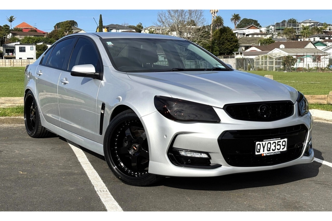 Ilikethat - Holden, Commodore VF2 SV6 LOWERED, BLACKOUT, 2015  - Auckland City, Auckland 