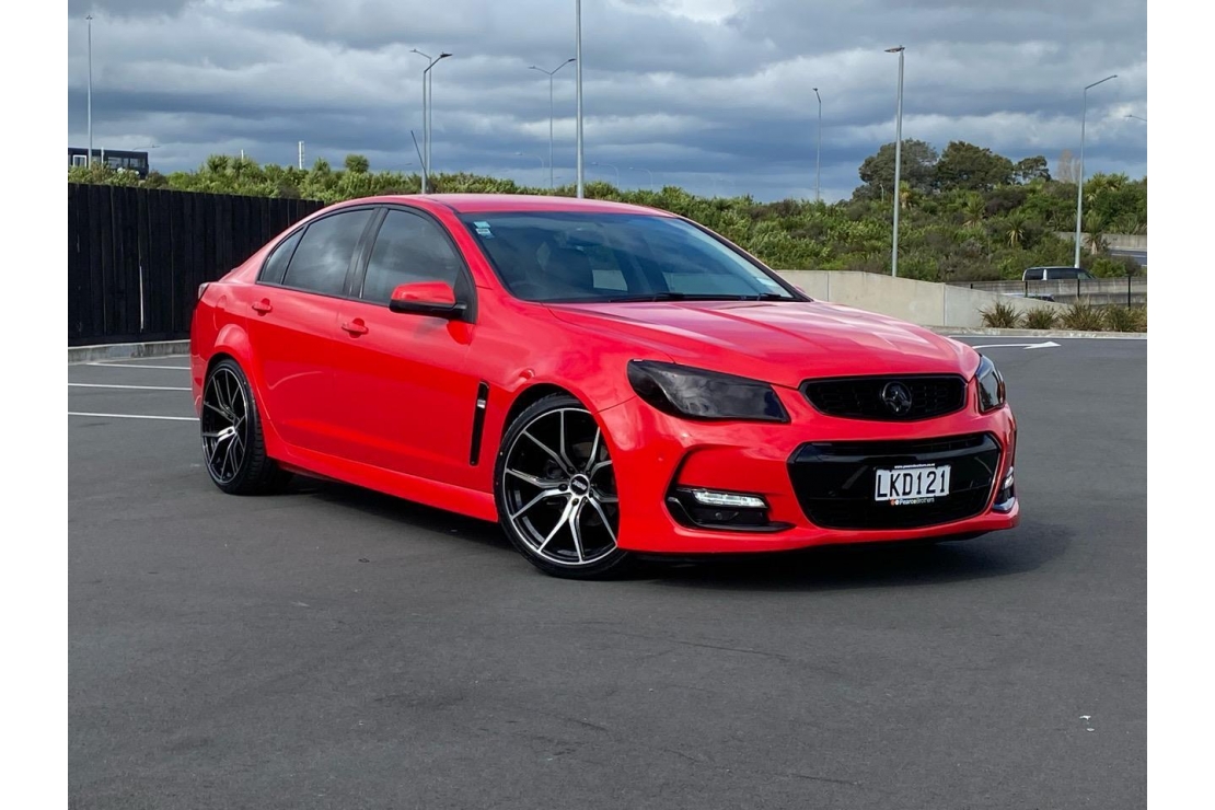 Ilikethat - Holden, Commodore SV6 VF2 ,LOWERED ON 20&qu..., 2017 - Auckland City, Auckland