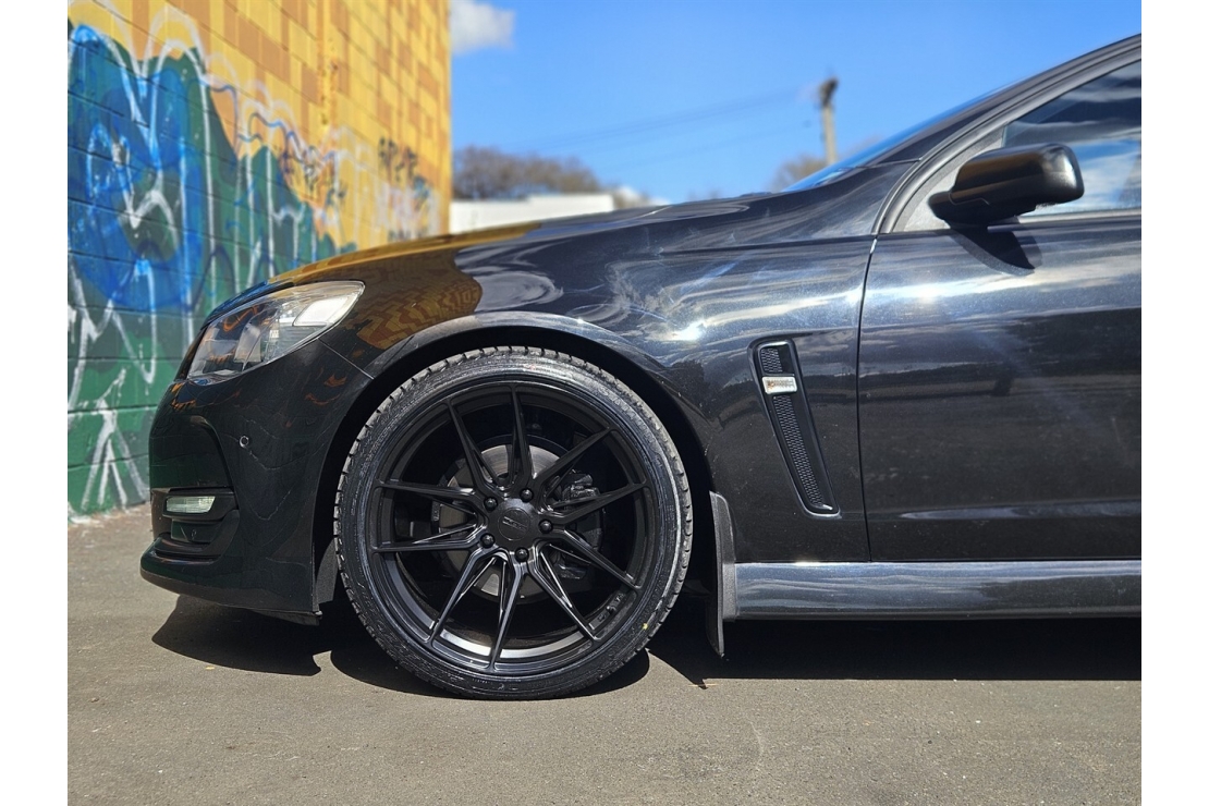 Ilikethat - Holden, Commodore VF2 SV6 BLACK EDITION, 2016 - Auckland City, Auckland