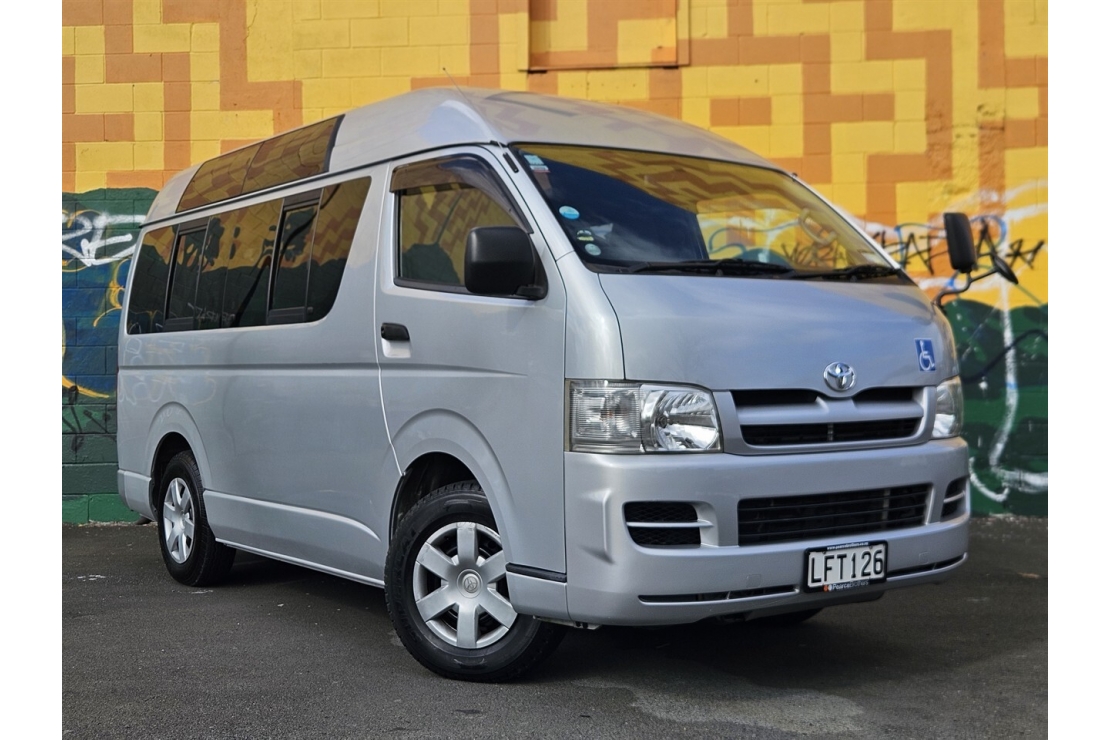 Ilikethat - Toyota, Hiace MOBILITY HOIST 2.0 PETROL, 2006  - Auckland City, Auckland 