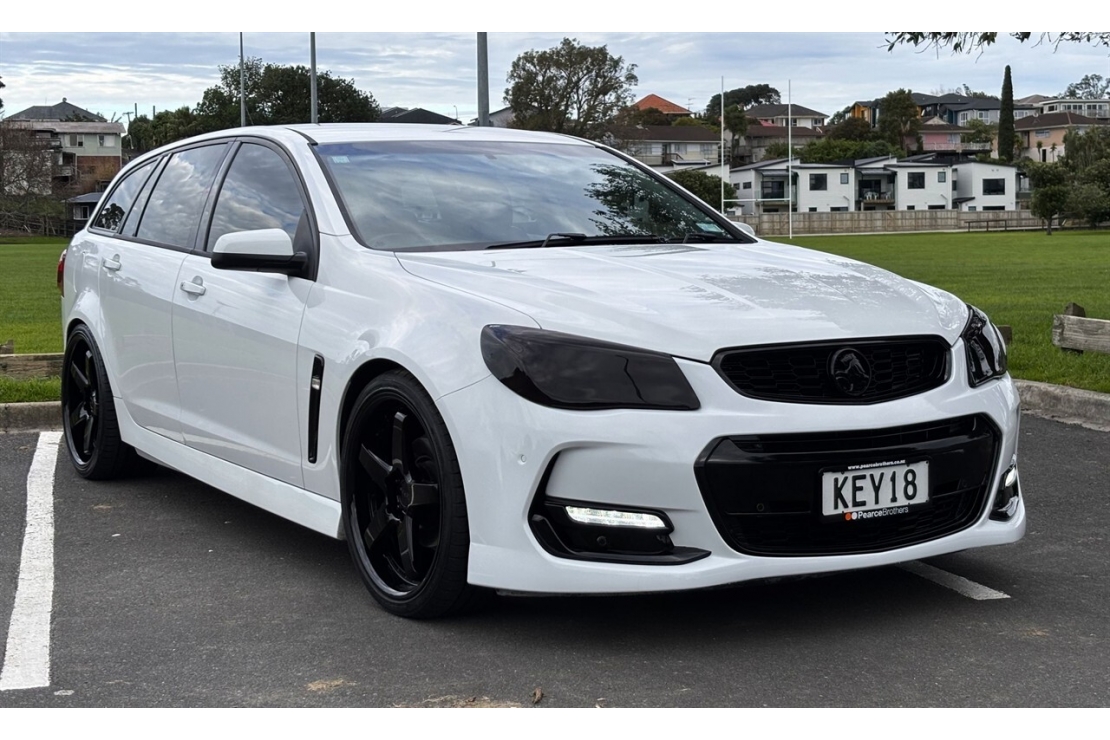 Ilikethat - Holden, Commodore VF2 SV6 LOWERED ON 20&quo..., 2016  - Auckland City, Auckland 