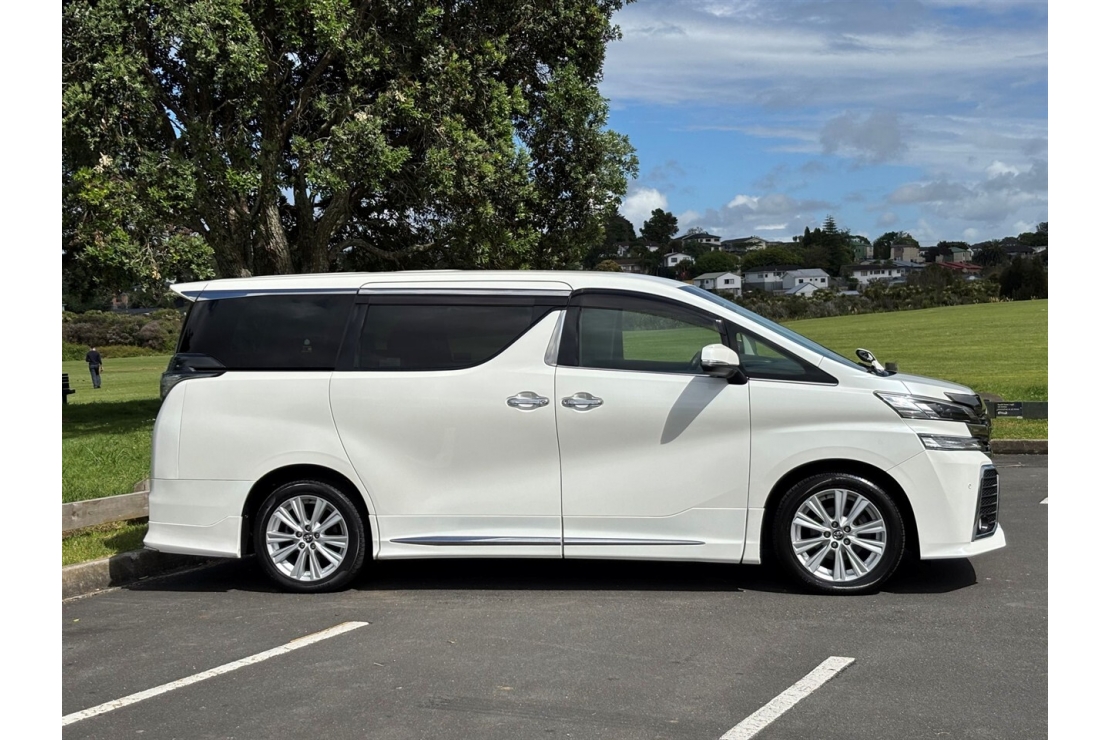 Ilikethat - Toyota, Vellfire 7 SEATER 3.5 V6, 2015  - Auckland City, Auckland 