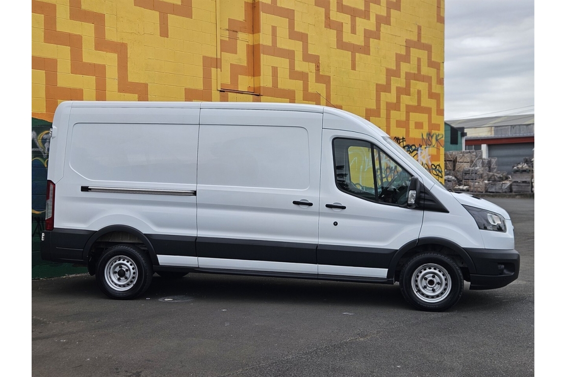 Ilikethat - Ford, Transit 350L LWB MANUAL 2.2 TURBO..., 2018  - Auckland City, Auckland 