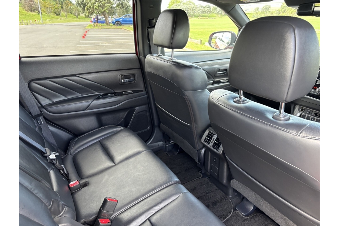 Ilikethat - Mitsubishi, Outlander VRX PHEV/4WD NZ NEW, 2019  - Auckland City, Auckland 