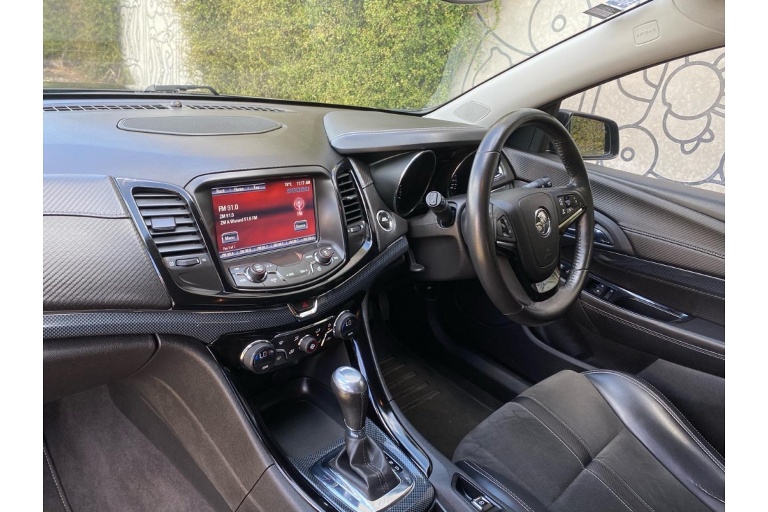 Ilikethat - Holden, Commodore VF2 SV6 BLACK EDITION, 2015  - Auckland City, Auckland 