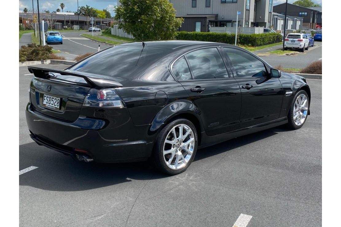 Ilikethat - Holden, Commodore SS-V REDLINE, 2011  - Auckland City, Auckland 