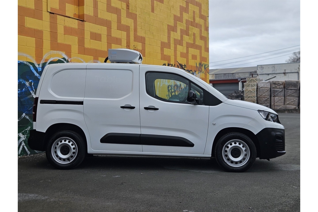 Ilikethat - Peugeot, Partner REFRIGERATED VAN 1.2 PETR..., 2024  - Auckland City, Auckland 