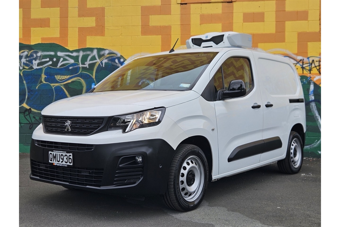 Ilikethat - Peugeot, Partner REFRIGERATED VAN 1.2 PETR..., 2024 - Auckland City, Auckland 
