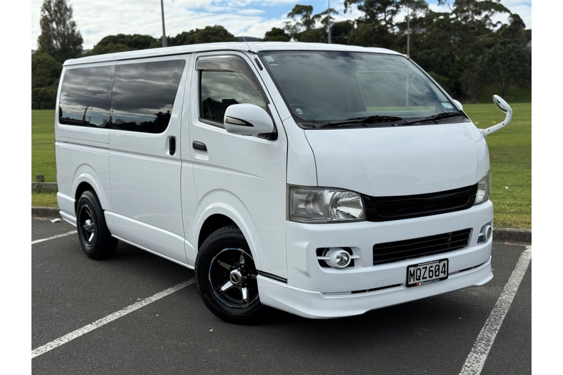 Ilikethat - Toyota, Hiace 2.0 PETROL 5 DOOR, 2010 - Auckland City, Auckland 
