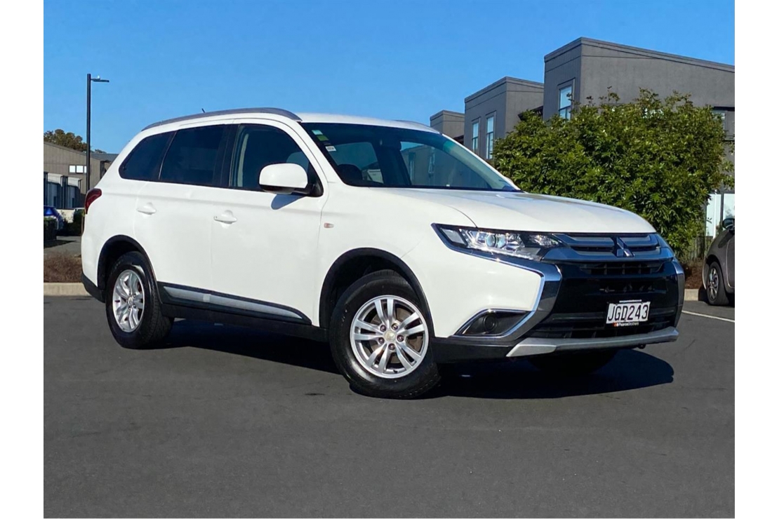 Ilikethat - Mitsubishi, Outlander LS 4WD 7 SEATER!!, 2015  - Auckland City, Auckland 