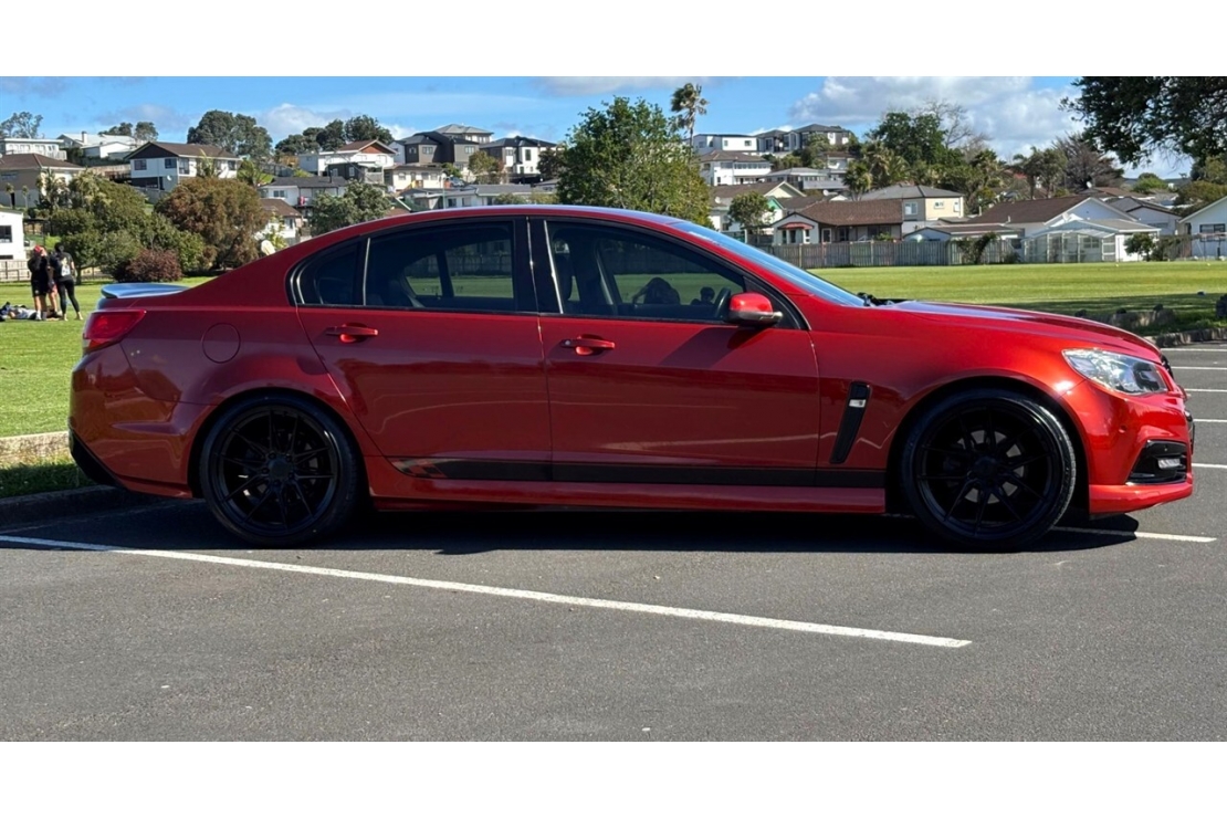 Ilikethat - Holden, Commodore VF SV6 BLACKOUT - NZ NEW, 2015  - Auckland City, Auckland 