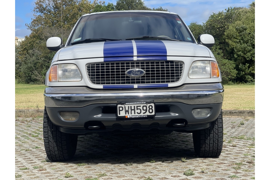 Ilikethat - Ford, Expedition 5.4 V8 PETROL EDDIE BAUER..., 1999  - Auckland City, Auckland 