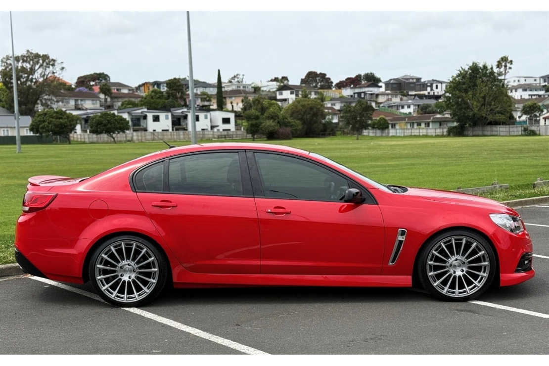 Ilikethat - Holden, Commodore VF SV6 LOWERED ON 20"S, 2015  - Auckland City, Auckland 