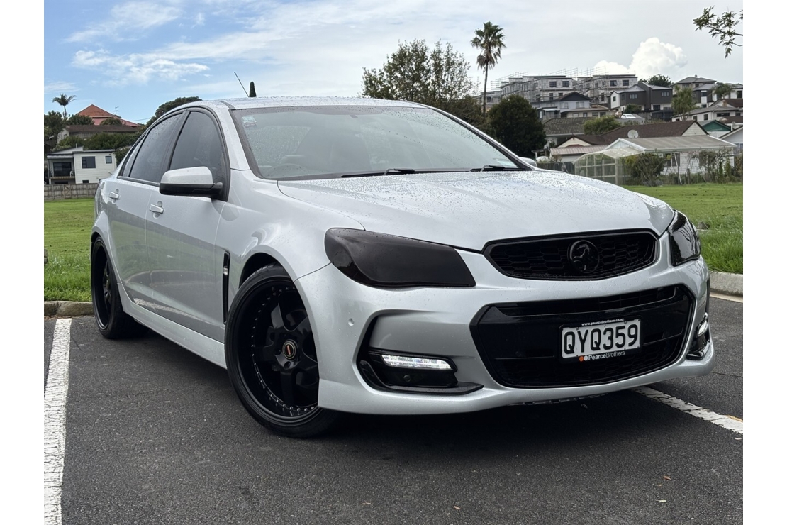 Ilikethat - Holden, Commodore VF2 SV6 LOWERED ON 20&quo..., 2015 - Auckland City, Auckland 