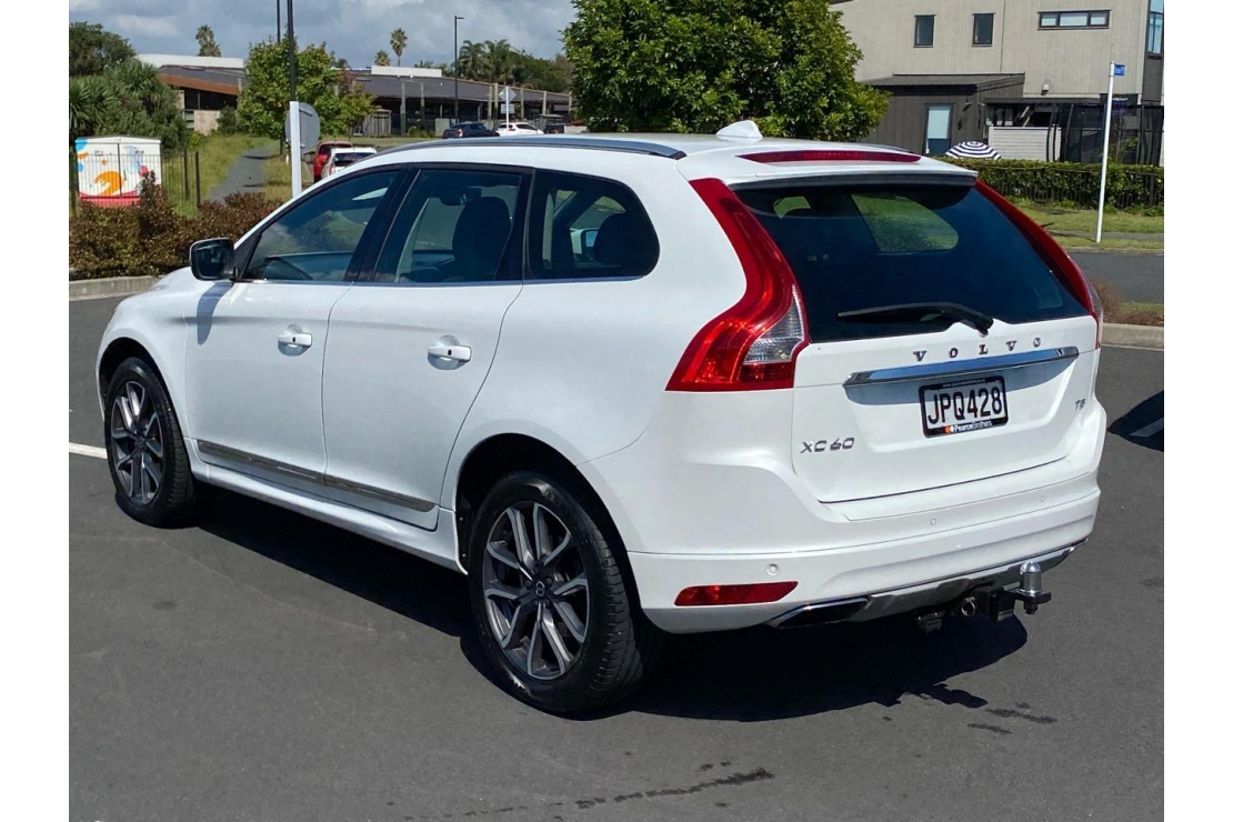 Volvo, Xc60 T5 LUXURY 2.0P/8AT/S, 2016
