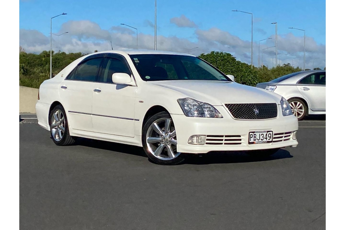 Ilikethat - Toyota, Crown ATHLETE ROYAL SALOON, 2005 - Auckland City, Auckland 