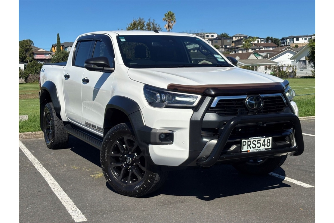 I like that Featured Classified Listing - Toyota, Hilux SR5 CRUISER 4WD, 2023 - Auckland City, Auckland