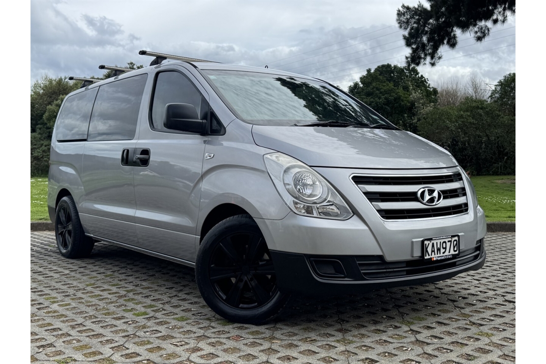 Ilikethat - Hyundai, Iload 2.5 CRDI MANUAL, 2016 - Auckland City, Auckland