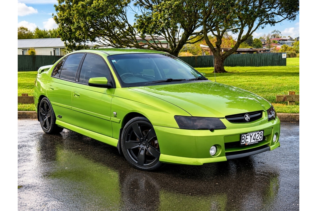 Ilikethat - Holden, Commodore SS 5.7 V8 MANUAL, 2003 - Auckland City, Auckland