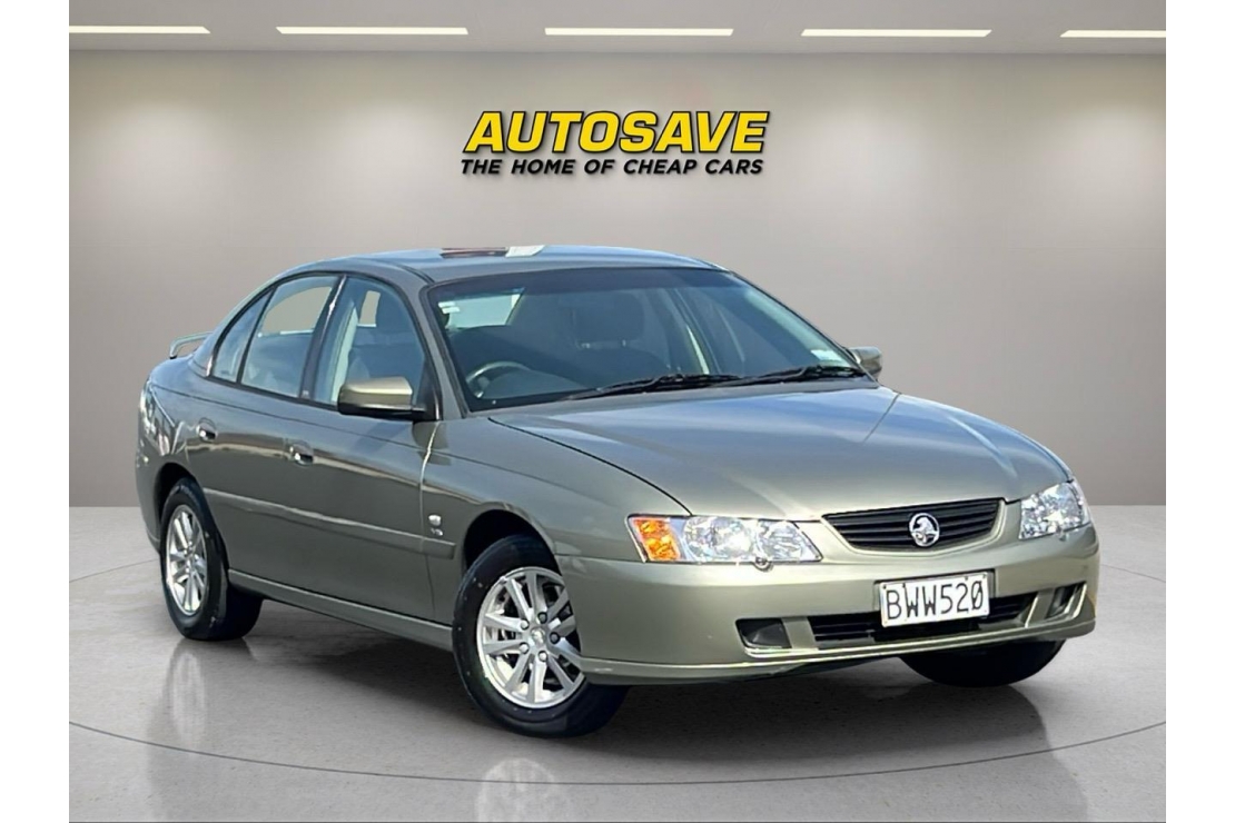 Ilikethat - Holden, Commodore CALAIS SEDAN V6, ALLOYS, ..., 2004  - Auckland City, Auckland 