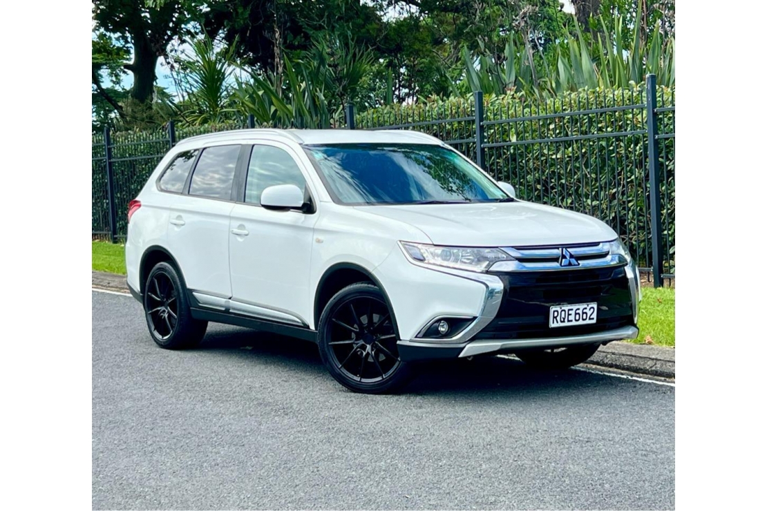 Ilikethat - Mitsubishi, Outlander LS 2.4P, 4WD, NZ NEW, 7 S..., 2017  - Auckland City, Auckland 