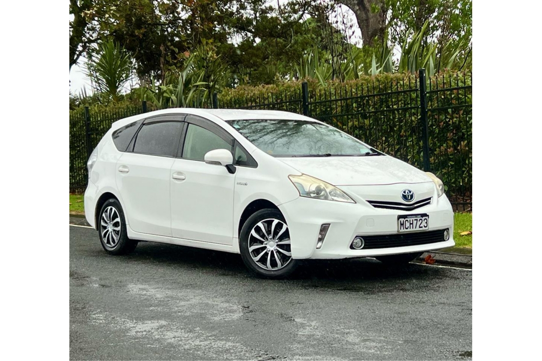 Ilikethat - Toyota, Prius ALPHA, HYBRID, GAS SAVER,..., 2014 - Auckland City, Auckland 