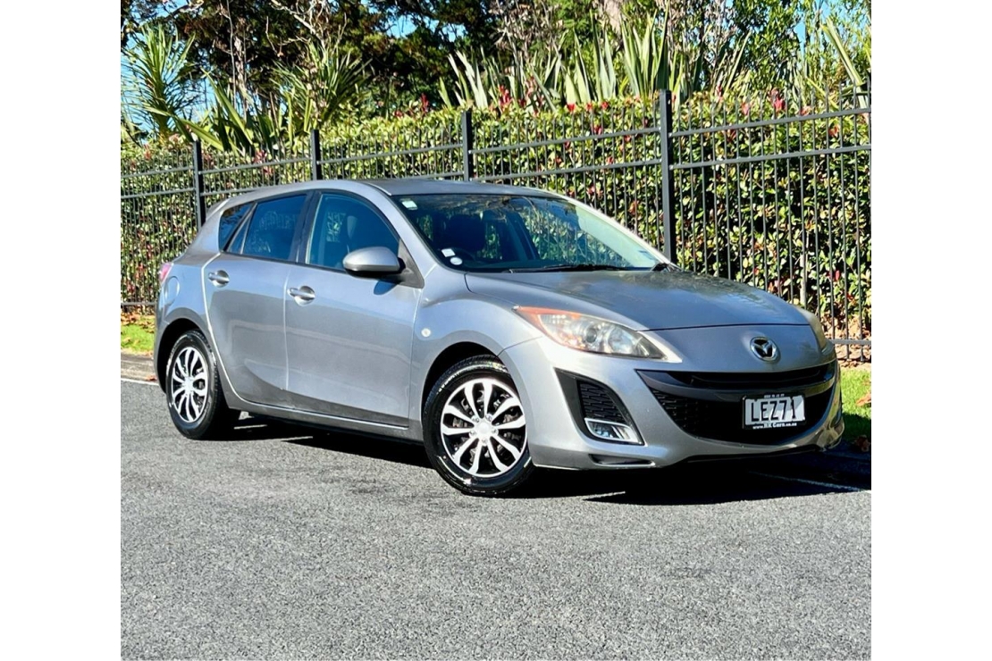 I like that Featured Classified Listing - Mazda, Axela 1.5P, LOW KMS, HATCH BACK..., 2011 - Auckland City, Auckland