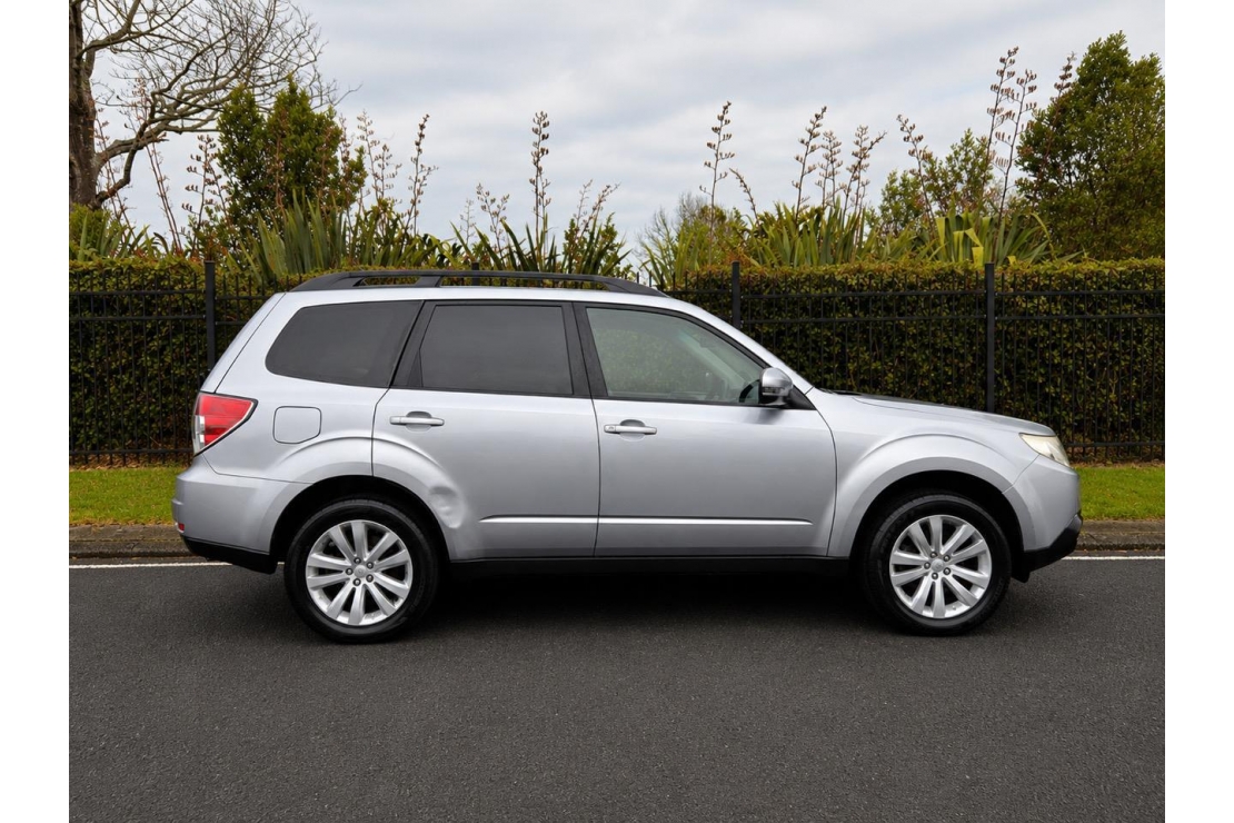 Ilikethat - Subaru, Forester 2.5P, NZ NEW, TOW BAR, REVERSE CAM, TINTED, T..., 2012 - Auckland City, Auckland