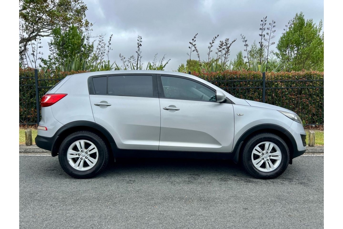 Ilikethat - Kia, Sportage 2.0 PETROL, FAMILY SIZE, NZ NEW, TINTS, 2011 - Auckland City, Auckland