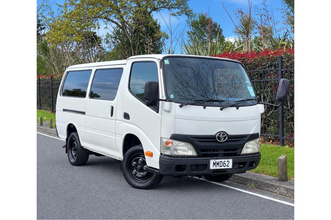 Ilikethat - Toyota, Dyna 2 AXLE VAN, GOOD MILEAGE, READY TO GO!!!, 2011 - Auckland City, Auckland