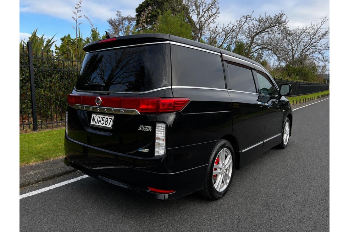 Ilikethat - Nissan, Elgrand 8 SEATER, FAMILY SIZE, TIDY, 2011 - Auckland City, Auckland