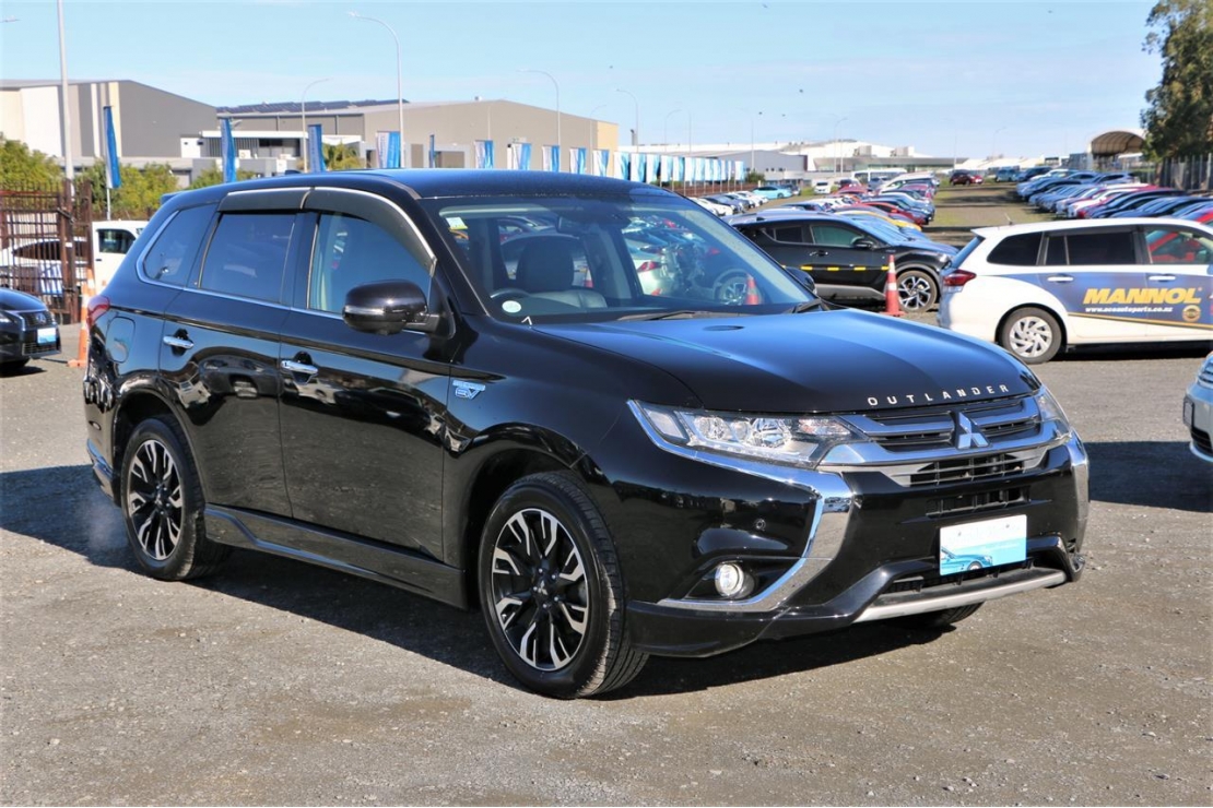 Ilikethat - Mitsubishi, Outlander G.PHEV Plug-in.360°ca..., 2016 - Auckland City, Auckland
