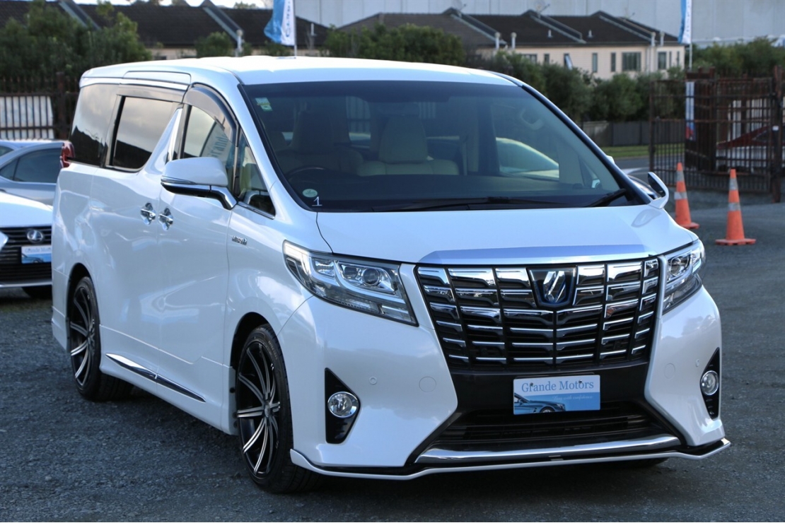 Ilikethat - Toyota, Alphard Hybrid.Cruise control.Rea..., 2017 - Auckland City, Auckland