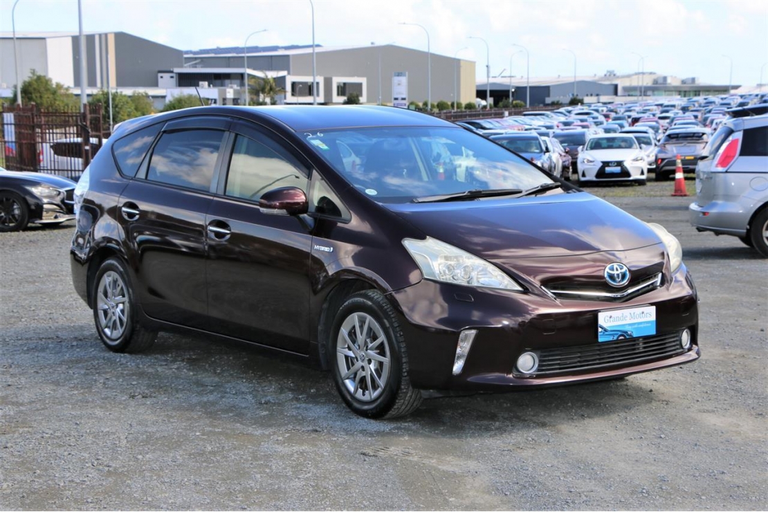 Ilikethat - Toyota, Prius Alpha S.Touring selection..., 2014  - Auckland City, Auckland 