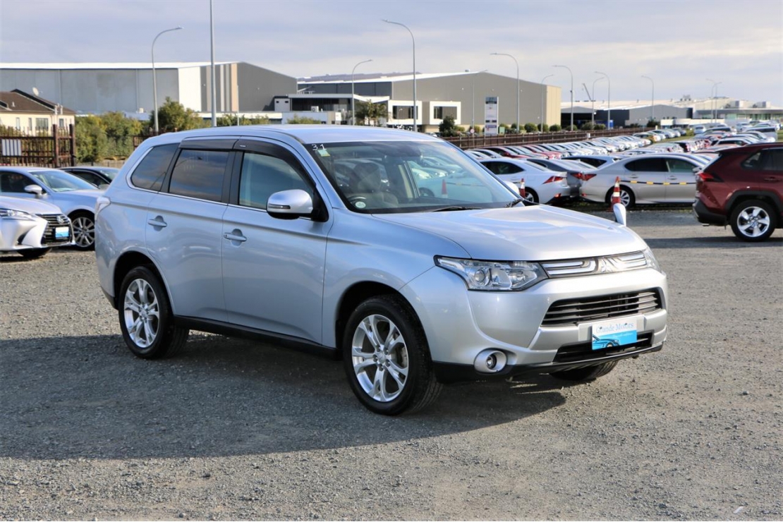 Ilikethat - Mitsubishi, Outlander 24G.4WD.7 seater.Radar cr..., 2013 - Auckland City, Auckland