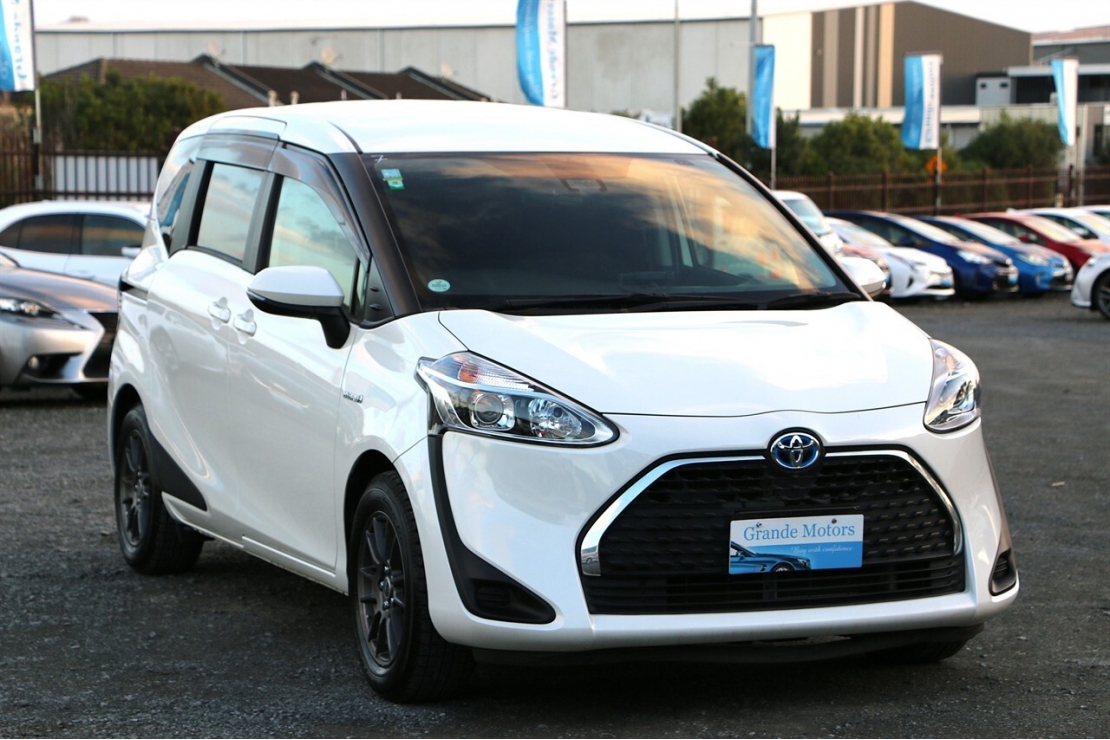 Ilikethat - Toyota, Sienta Hybrid.ReversingCamera.Bl..., 2020  - Auckland City, Auckland 