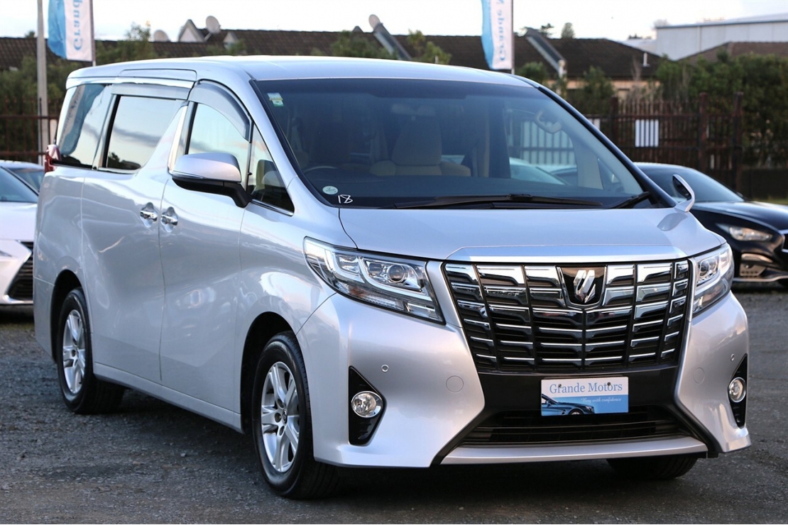 Ilikethat - Toyota, Alphard 8 seater.Park sensors.SRS..., 2015  - Auckland City, Auckland 