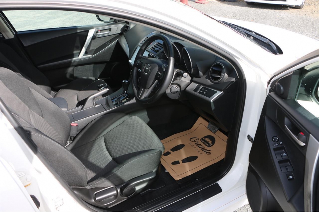 Ilikethat - Mazda, Axela 20S.Android/Apple CarPlay..., 2012  - Auckland City, Auckland 