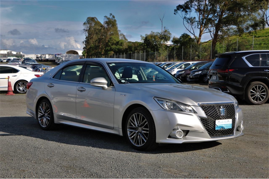 Ilikethat - Toyota, Crown Hybrid.Athlete.NZ Android..., 2015 - Auckland City, Auckland