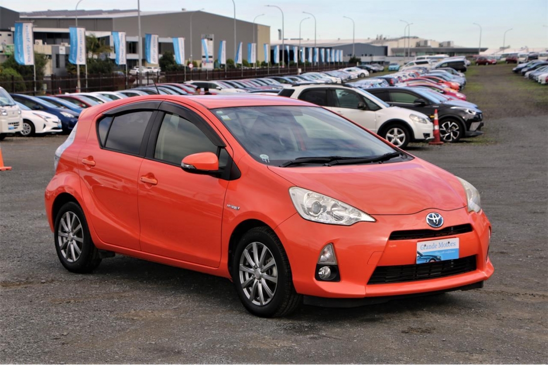 Ilikethat - Toyota, Aqua G spec.Leather.Button Sta..., 2013  - Auckland City, Auckland 