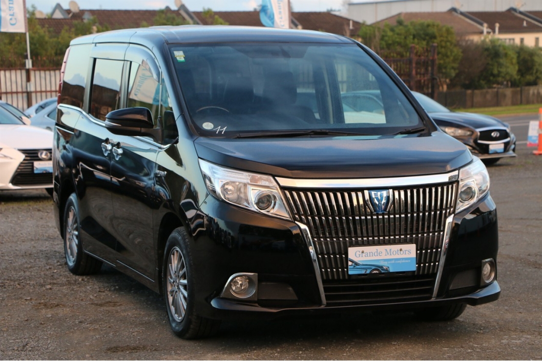 Ilikethat - Toyota, ESQUIRE Hybrid.7 seats.Electric d..., 2015  - Auckland City, Auckland 