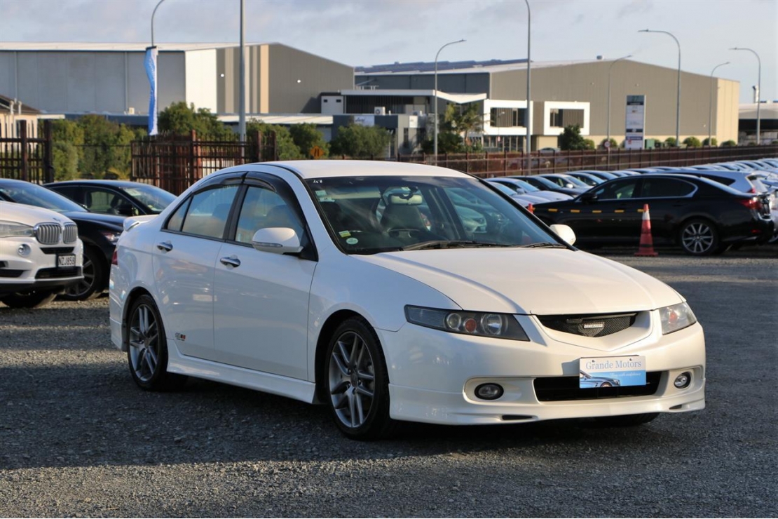 Ilikethat - Honda, Accord Euro R.6-speed manual.i-VTEC., 2003 - Auckland City, Auckland