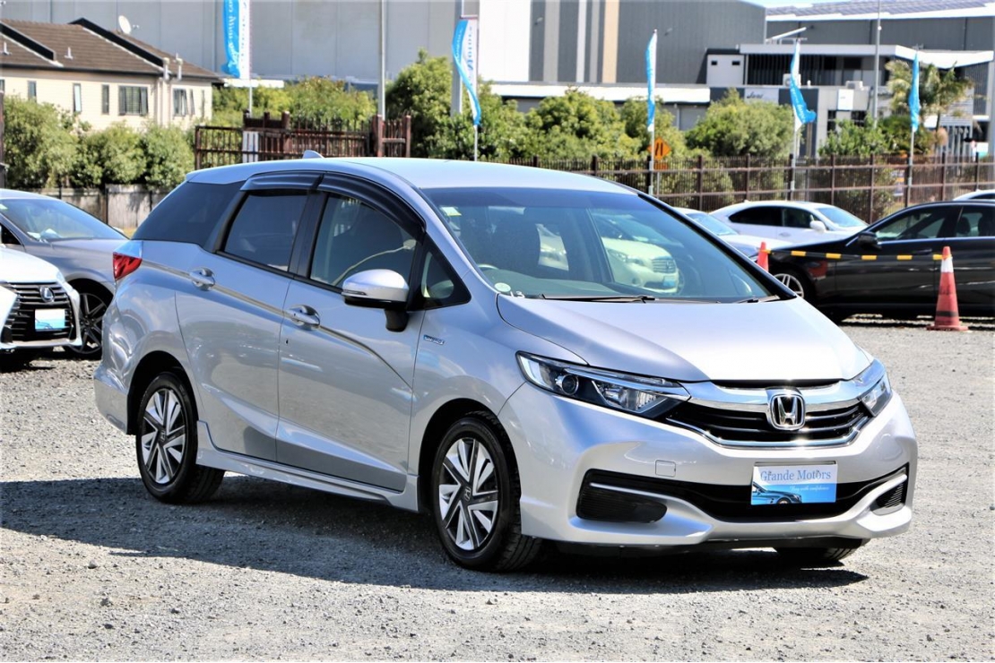 Ilikethat - Honda, Fit Shuttle.Hybrid.SRS Airbags., 2017 - Auckland City, Auckland