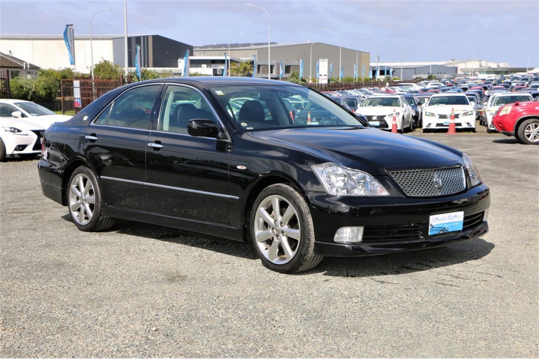 Ilikethat - Toyota, Crown Athlete.Cruise control.10..., 2004  - Auckland City, Auckland