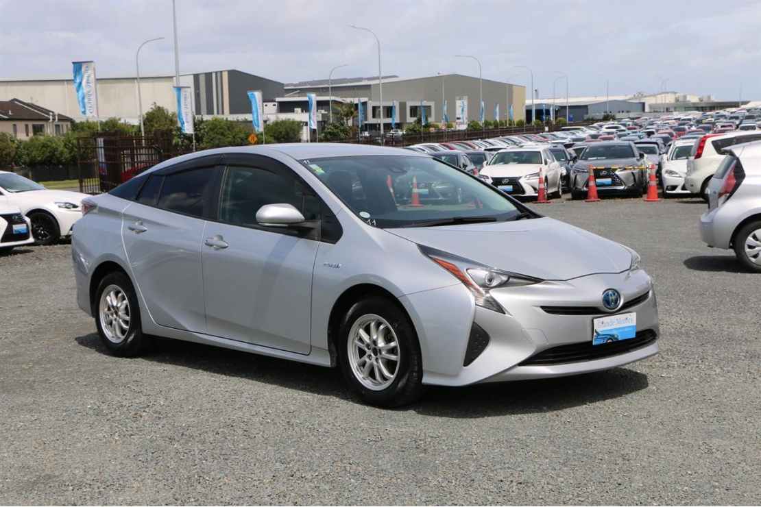 Ilikethat - Toyota, Prius S.Radar cruise.Lane assis..., 2017  - Auckland City, Auckland