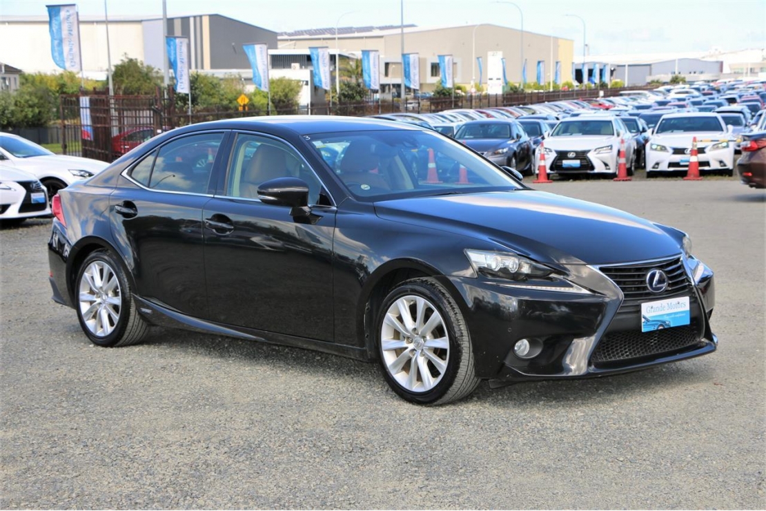 Ilikethat - Lexus, IS 300h Radar cruise.Blind spot.L..., 2013  - Auckland City, Auckland