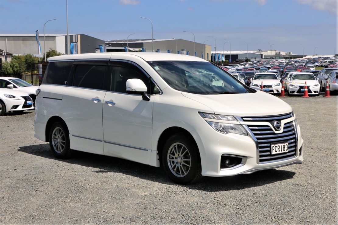 Ilikethat - Nissan, Elgrand Highway star.Cruise contr..., 2015  - Auckland City, Auckland